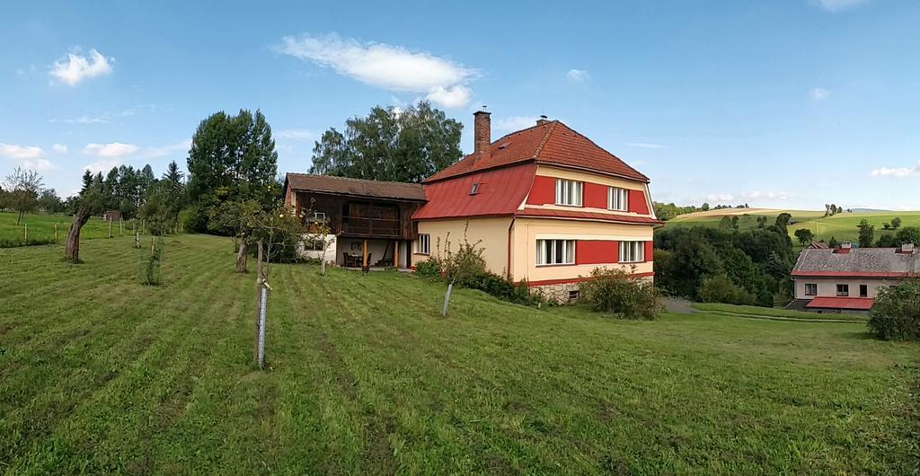 Familiehuis Fuchs Horni Branna Exteriér fotografie